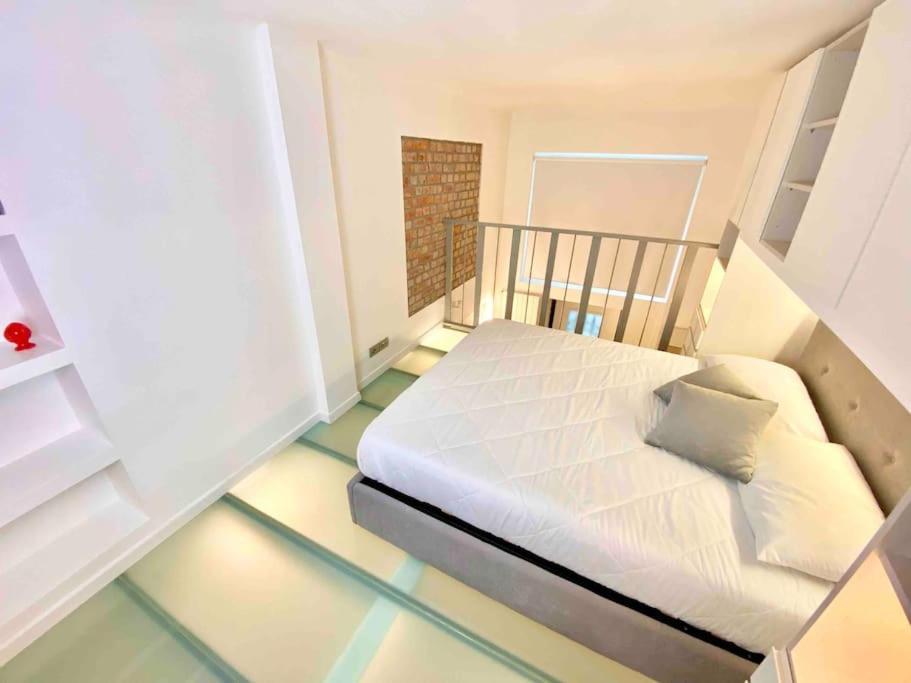 Appartamento Loft Di Lusso - Metro E Centro